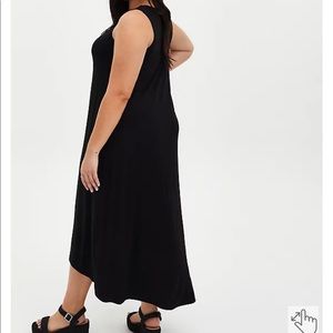 SUPER SOFT BLACK HI-LO MAXI DRESS